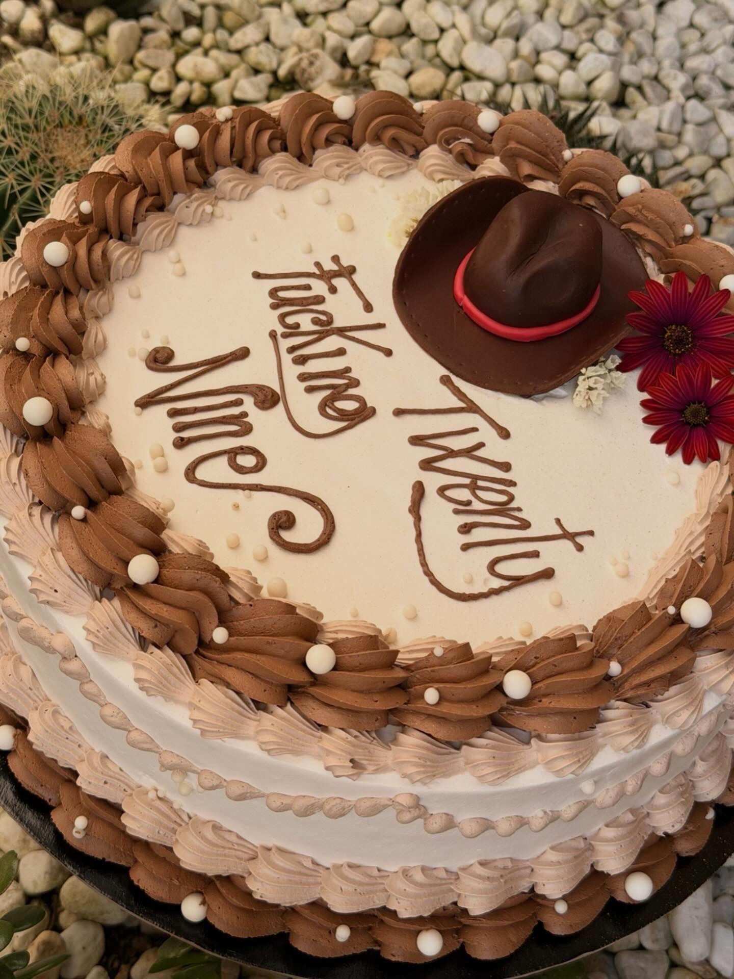 Torta di compleanno con cappello